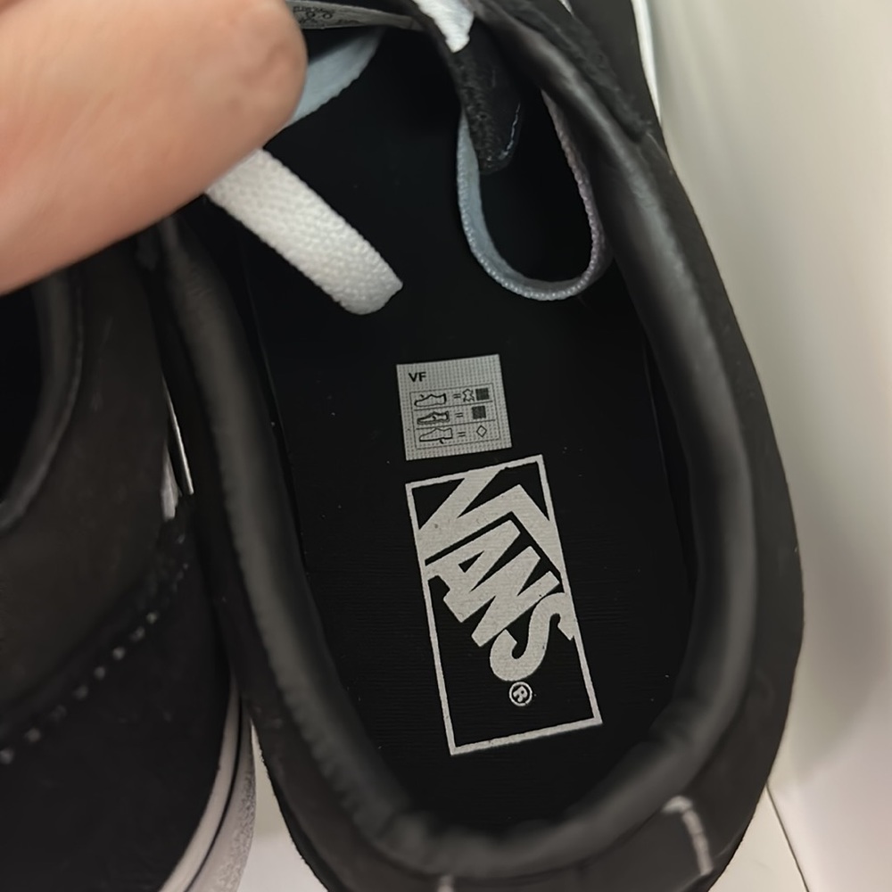 VANS MEN OLD SKOOL SHOE. Sneakers - Picture 6 of 8